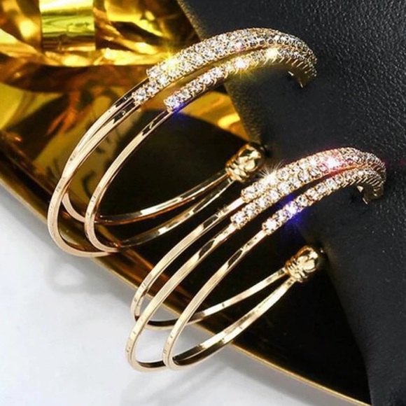 New 18k Gold Luxury Diamond Hoop Earrings - Picture 6 of 6